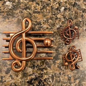 Renoir Treble Cleft pin and earrings